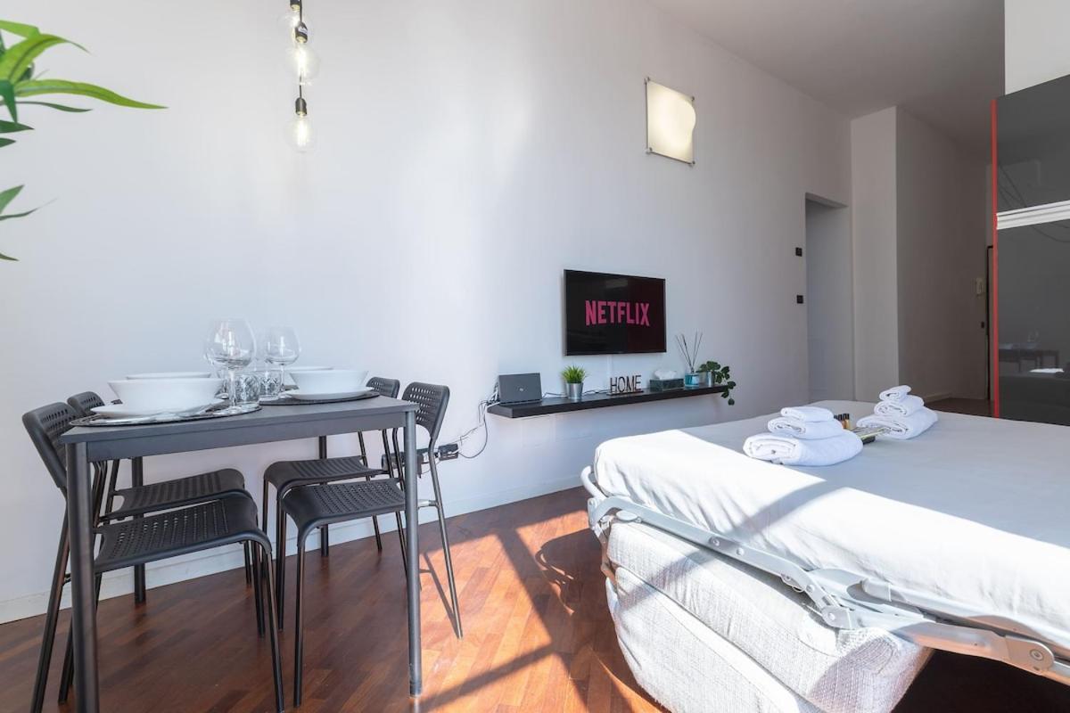 Ale Apartment Castello Imperatore -Parking Disponibile- Prato  Exterior foto